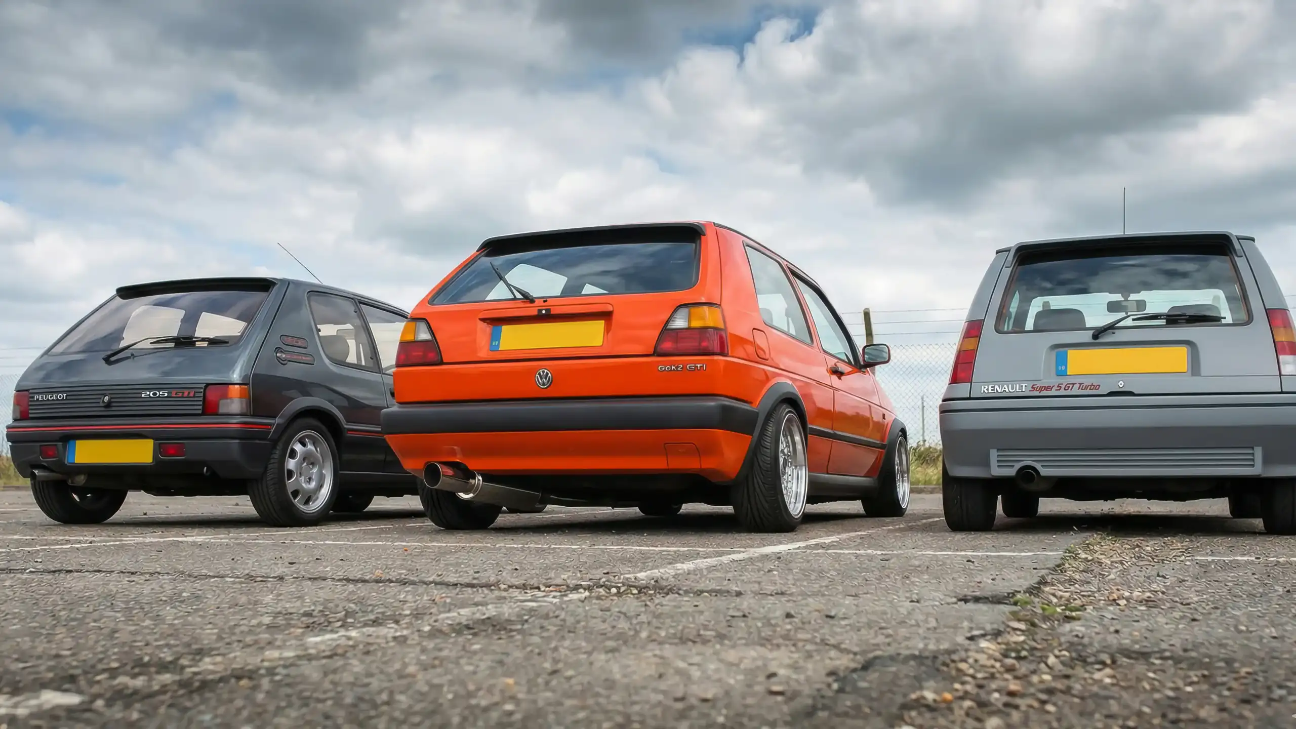 Rassemblement de voitures youngtimers des années 80-90
